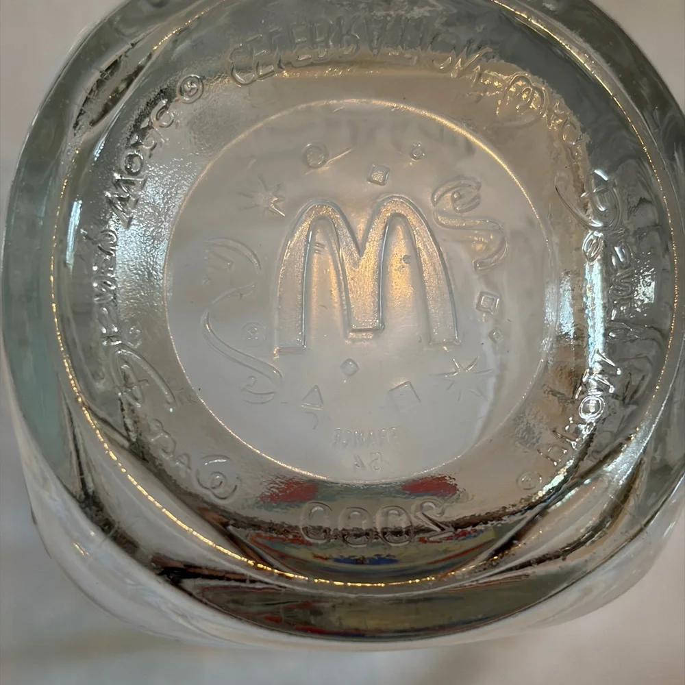 *VINTAGE* McDonald's Walt Disney World 2000 Celebration Collectable Glass ~ NEW